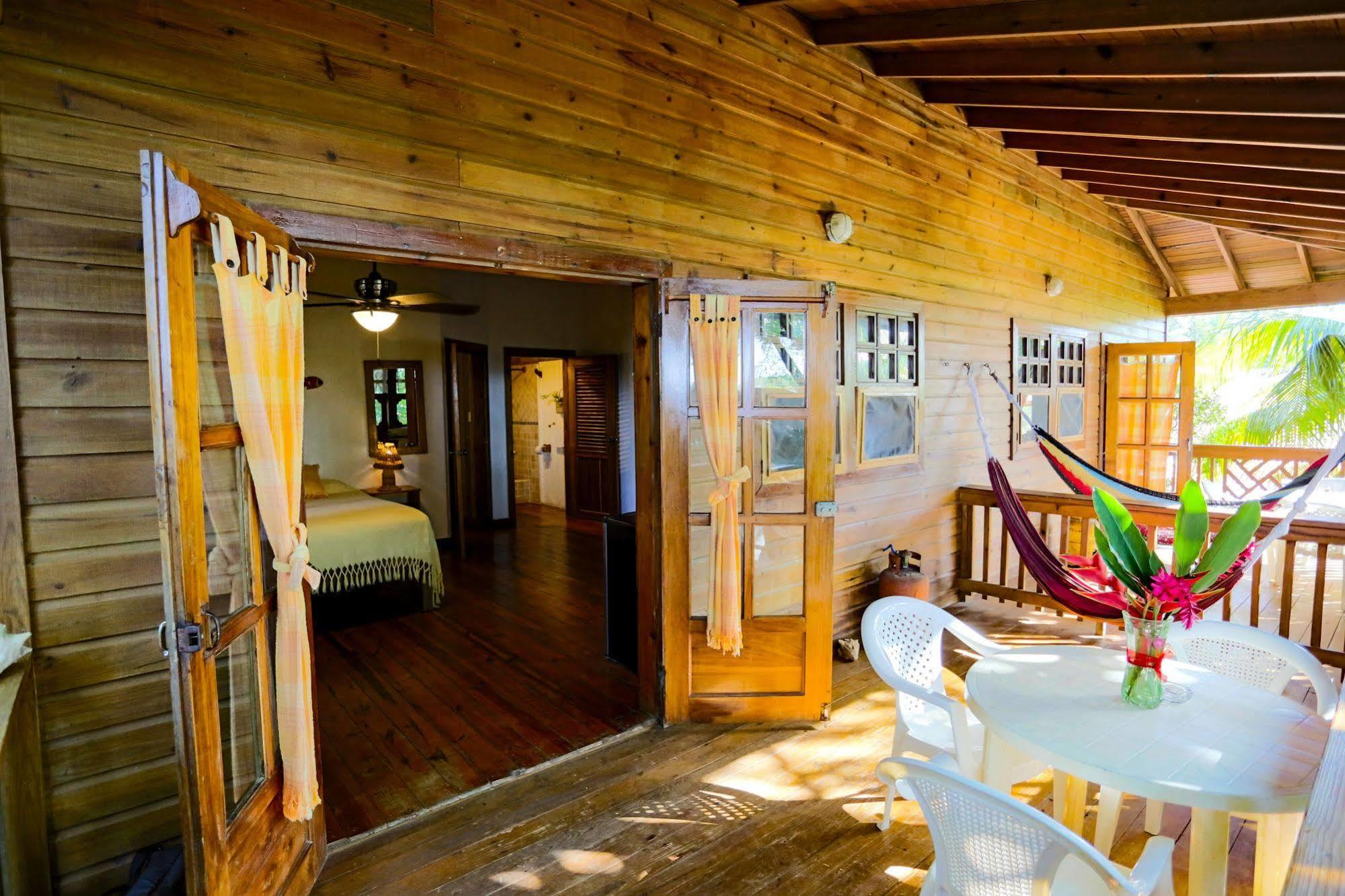 Posada Arco Iris, ウェスト・エンド エクステリア 写真